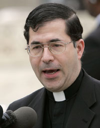2006 FILE PHOTO OF FATHER FRANK PAVONE